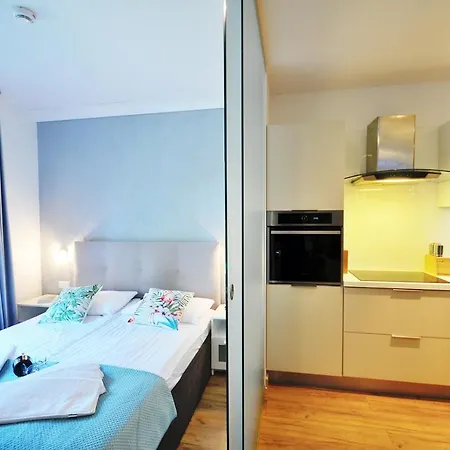 Good To Sea Polanki Kolobrzeg, Z Garazem * 코워브제크