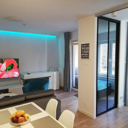 Good To Sea Polanki Kolobrzeg, Z Garazem *