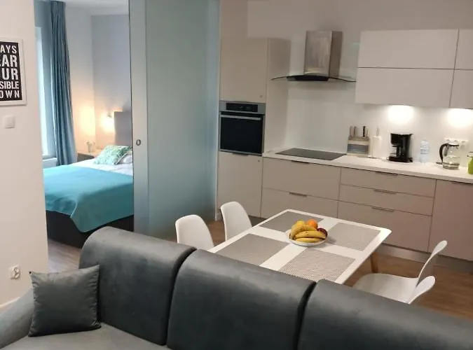 Good To Sea Polanki Kolobrzeg, Z Garazem Apartment